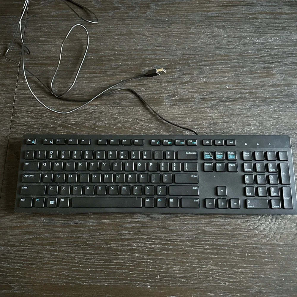 Black Wired Keyboard